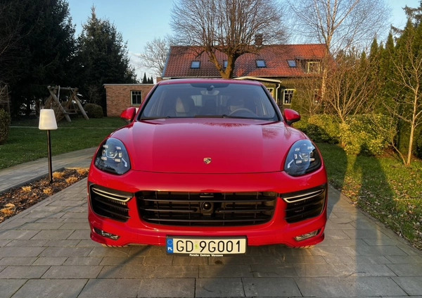 Porsche Cayenne cena 246000 przebieg: 194300, rok produkcji 2015 z Gdańsk małe 121